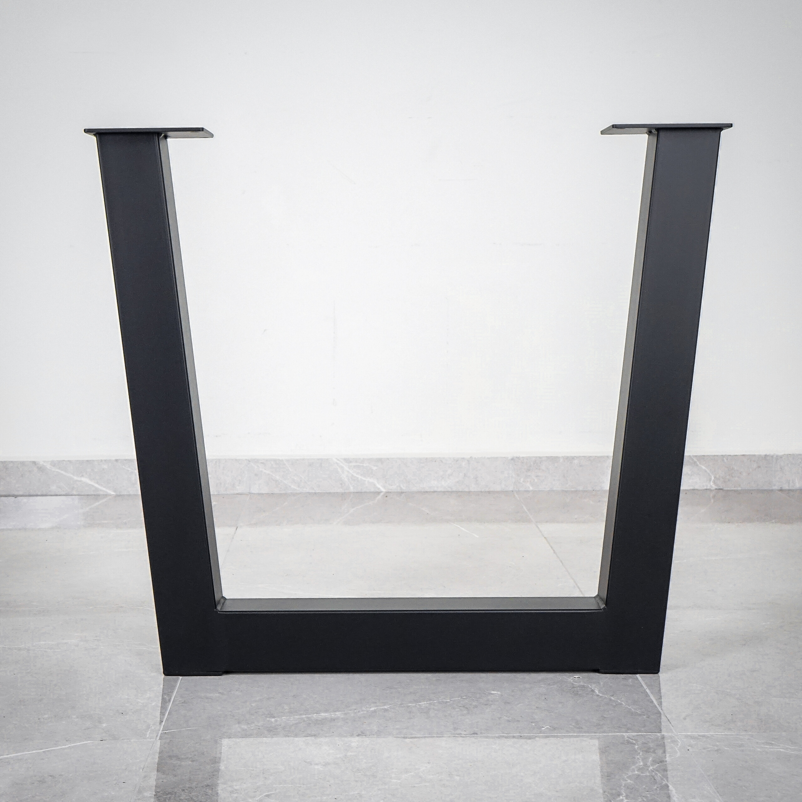 Metallist lauajalad V-profiil üks